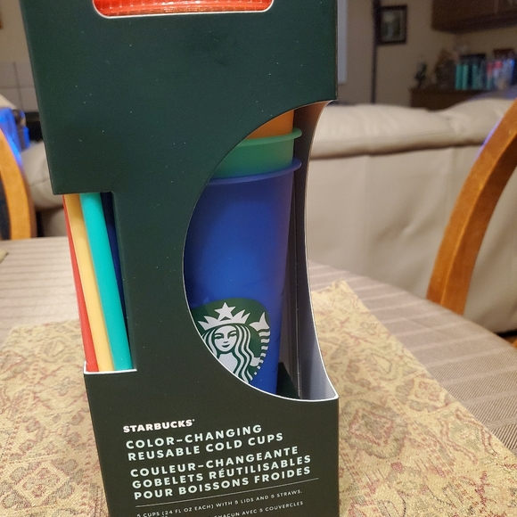 Starbucks cups - Picture 2 of 2